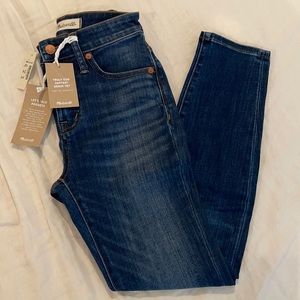 Madewell Dark Wash Curvy High-Rise Skinny 24P, BNWT, softest jeans ever!